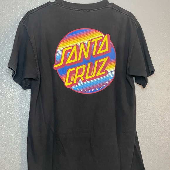 Medium Santa Cruz Skateboard Mens Tee. - Picture 2 of 3